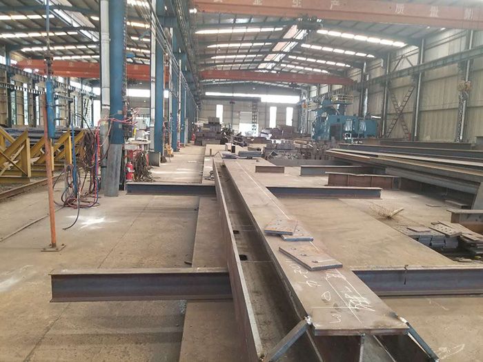 圓柱、箱型柱、十字形柱