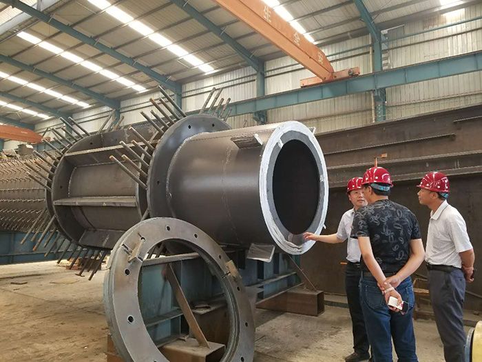 圓柱、箱型柱、十字形柱