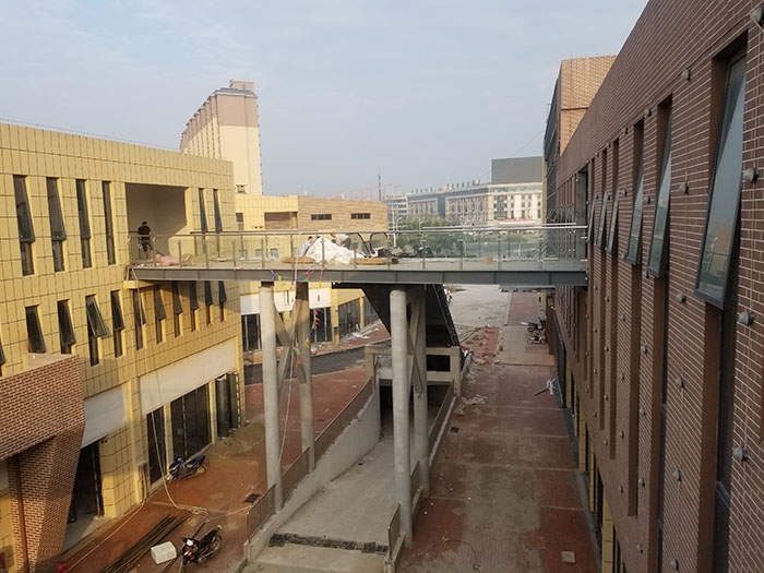 鋼結(jié)構(gòu)連廊